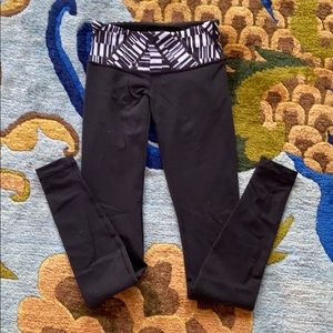 Black lululemon leggings